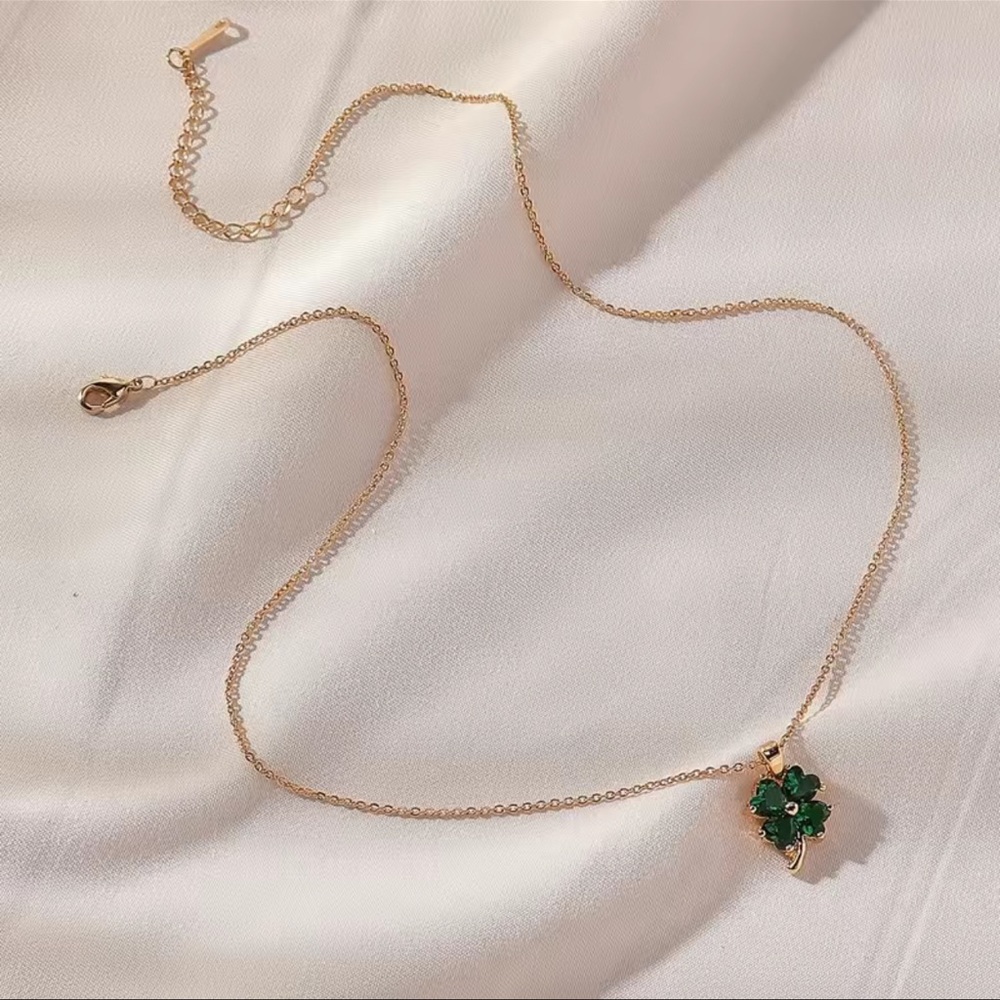 🌟Pick Any 2/$19 Sale St Patrick’s Day Necklace